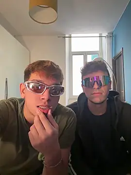 Snapshot of calleaaaa chatting on 10-07-25, 01:30 calleaaaa online show from 10-07-25, 01:30