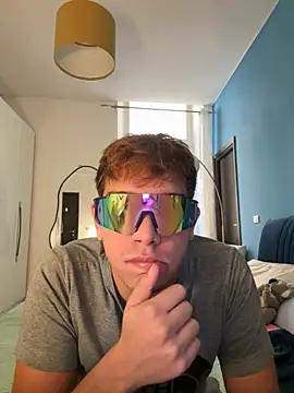 Snapshot of calleaaaa chatting on 10-08-25, 11:52 calleaaaa online show from 10-08-25, 11:52