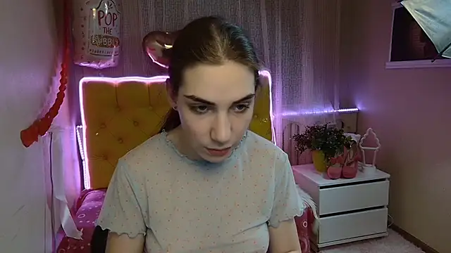 NikaStark  online show from 03-04-25, 07:32