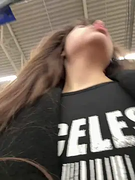 pantyless online show from 10-22-25, 09:36