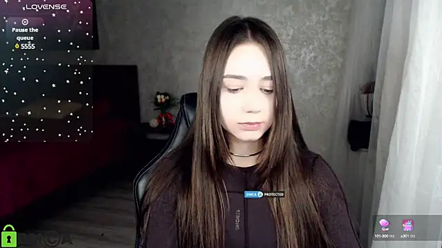 Mary Moonlight online show from 12-13-24, 05:32