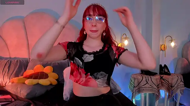 Snapshot of sweeet_peach chatting on 10-07-25, 10:29 sweeet peach online show from 10-07-25, 10:29