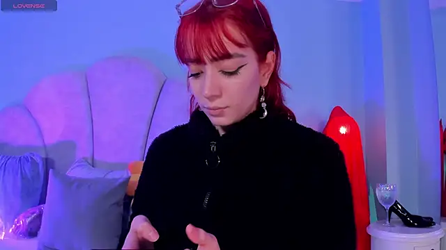 Snapshot of sweeet_peach chatting on 10-08-25, 10:18 sweeet peach online show from 10-08-25, 10:18