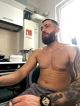 LoveIsBlind  online show from 10-09-25, 08:23