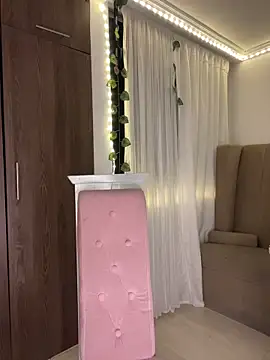 Snapshot of lina_pink chatting on 02-03-26, 06:22 lina pink online show from 02-03-26, 06:22