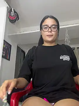 Snapshot of Karla-sexy01 chatting on 12-25-24, 11:20 Karla-sexy01 online show from 12-25-24, 11:20