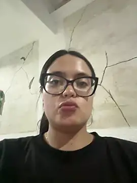 Snapshot of Karla-sexy01 chatting on 12-26-24, 02:33 Karla-sexy01 online show from 12-26-24, 02:33