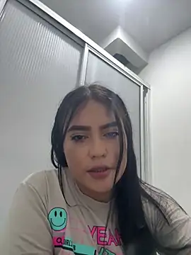 Snapshot of Karla-sexy01 chatting on 01-07-25, 05:53 Karla-sexy01 online show from 01-07-25, 05:53