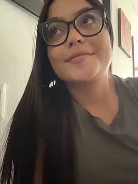 Snapshot of Karla-sexy01 chatting on 01-22-25, 08:59 Karla-sexy01 online show from 01-22-25, 08:59