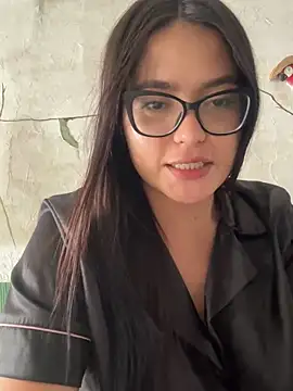 Snapshot of Karla-sexy01 chatting on 01-27-25, 03:50 Karla-sexy01 online show from 01-27-25, 03:50