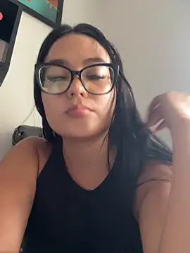 Snapshot of Karla-sexy01 chatting on 11-27-25, 08:44 Karla-sexy01 online show from 11-27-25, 08:44