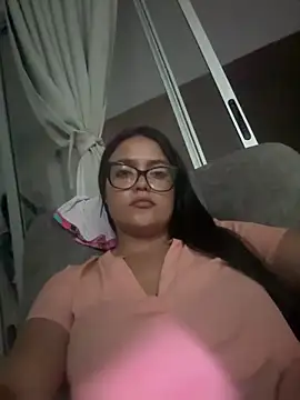 Snapshot of Karla-sexy01 chatting on 12-20-25, 04:52 Karla-sexy01 online show from 12-20-25, 04:52