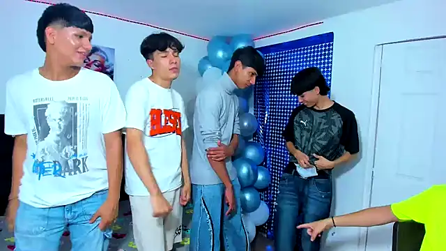 Alexander and Xiao online show from 03-12-25, 09:45