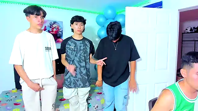 Alexander and Xiao online show from 03-15-25, 09:49