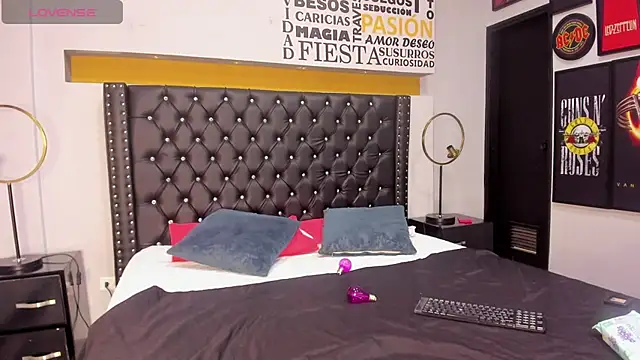 MADISSONLOVE  online show from 01-04-25, 12:05