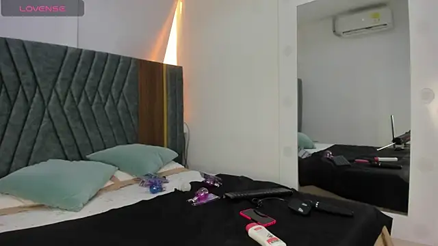 MADISSONLOVE  online show from 01-26-25, 12:11