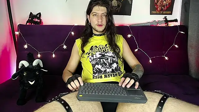 blckwolf 6 online show from 12-10-24, 03:22