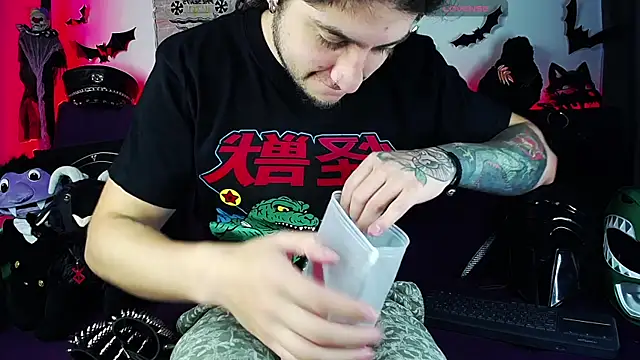 blckwolf 6 online show from 10-12-25, 03:33