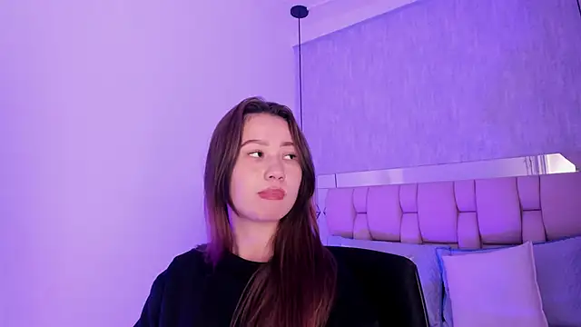 Roxie-Summers11 online show from 02-14-25, 10:47