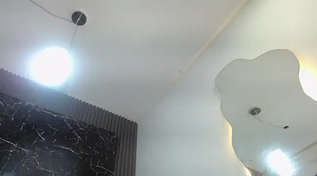 Snapshot of NalaRoy chatting on 01-04-25, 09:00 NalaRoy online show from 01-04-25, 09:00