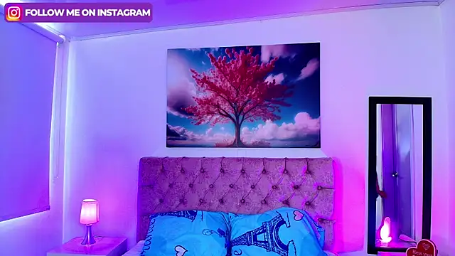 Emma monserrat online show from 10-08-25, 07:44