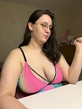 hungry1bunny online show from 10-25-25, 07:41