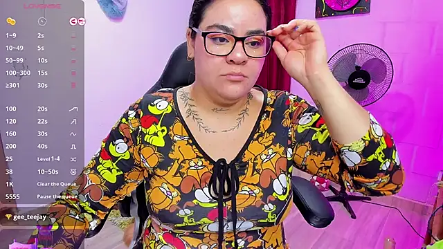 Sharon hils online show from 12-22-24, 01:33