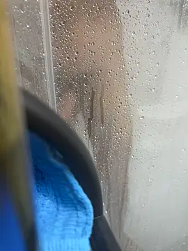 Snapshot of poyaman2 chatting on 11-08-25, 09:42 poyaman2 online show from 11-08-25, 09:42