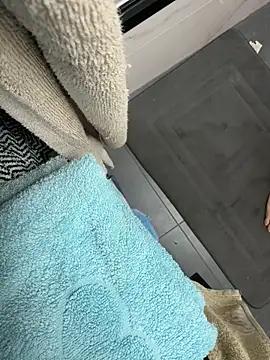 Snapshot of poyaman2 chatting on 03-04-26, 08:42 poyaman2 online show from 03-04-26, 08:42