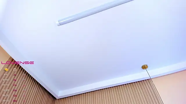 kathecute   online show from 12-21-24, 01:47