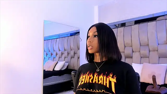 ChaynnaCooper online show from 02-01-25, 03:18