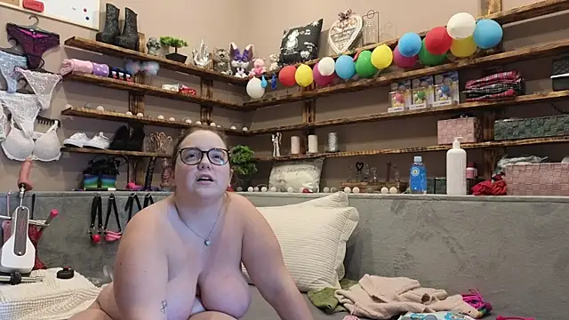 Kimberly-Caprice online show from 02-11-25, 11:32