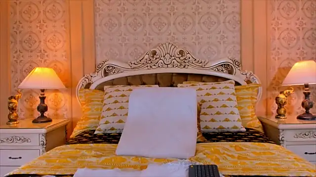OrianaRodhes online show from 01-25-25, 02:15