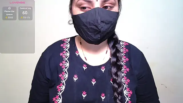 Snapshot of sindhu_22 chatting on 10-20-25, 04:18 sindhu 22 online show from 10-20-25, 04:18