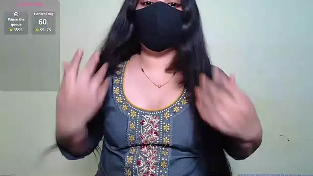 Snapshot of sindhu_22 chatting on 10-21-25, 04:41 sindhu 22 online show from 10-21-25, 04:41