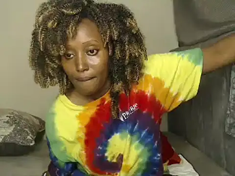 Snapshot of Ebonymercy chatting on 01-25-25, 08:10 Ebonymercy online show from 01-25-25, 08:10