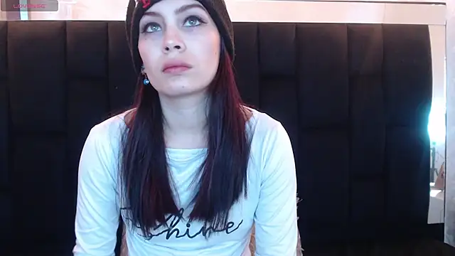  yuyi online show from 01-06-25, 11:07