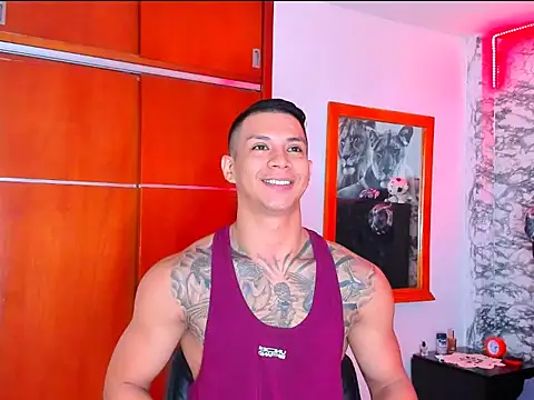 Aaron Toy online show from 01-10-26, 04:09