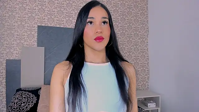 Isa Little Star online show from 10-14-25, 03:13