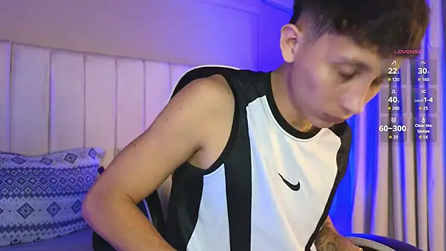 Snapshot of rome_hard chatting on 02-26-26, 07:35 rome hard online show from 02-26-26, 07:35