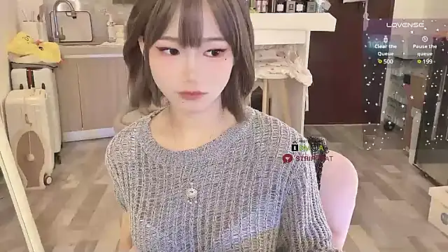 Snapshot of -XunMengLong- chatting on 12-10-24, 06:06 -XunMengLong- online show from 12-10-24, 06:06