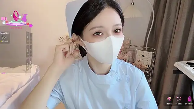 Snapshot of S-wan chatting on 10-15-25, 04:12 S-wan online show from 10-15-25, 04:12