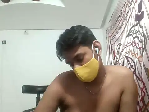 Snapshot of brownguy1234 chatting on 12-05-24, 12:00 brownguy1234 online show from 12-05-24, 12:00