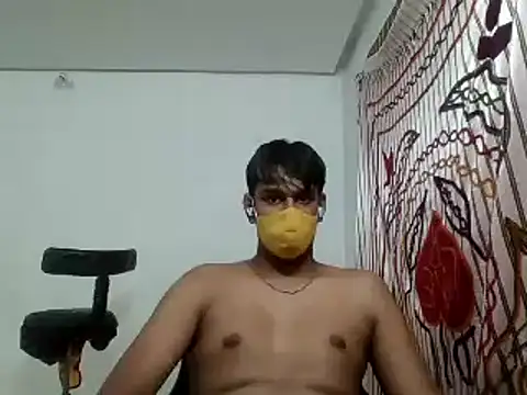 Snapshot of brownguy1234 chatting on 12-07-24, 11:07 brownguy1234 online show from 12-07-24, 11:07