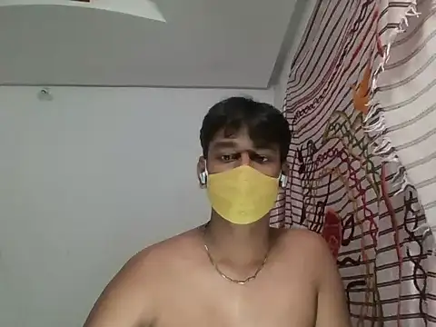 Snapshot of brownguy1234 chatting on 12-16-24, 05:43 brownguy1234 online show from 12-16-24, 05:43