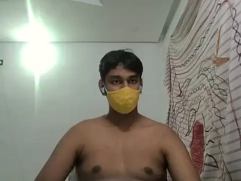 Snapshot of brownguy1234 chatting on 12-21-24, 12:27 brownguy1234 online show from 12-21-24, 12:27