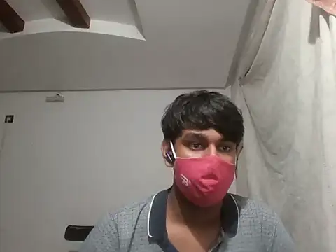 Snapshot of brownguy1234 chatting on 01-24-25, 06:14 brownguy1234 online show from 01-24-25, 06:14