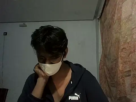 Snapshot of brownguy1234 chatting on 01-25-25, 07:39 brownguy1234 online show from 01-25-25, 07:39