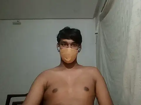 Snapshot of brownguy1234 chatting on 01-29-25, 07:53 brownguy1234 online show from 01-29-25, 07:53