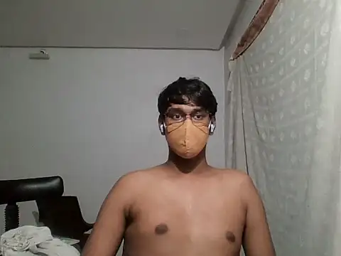 Snapshot of brownguy1234 chatting on 02-04-25, 04:50 brownguy1234 online show from 02-04-25, 04:50